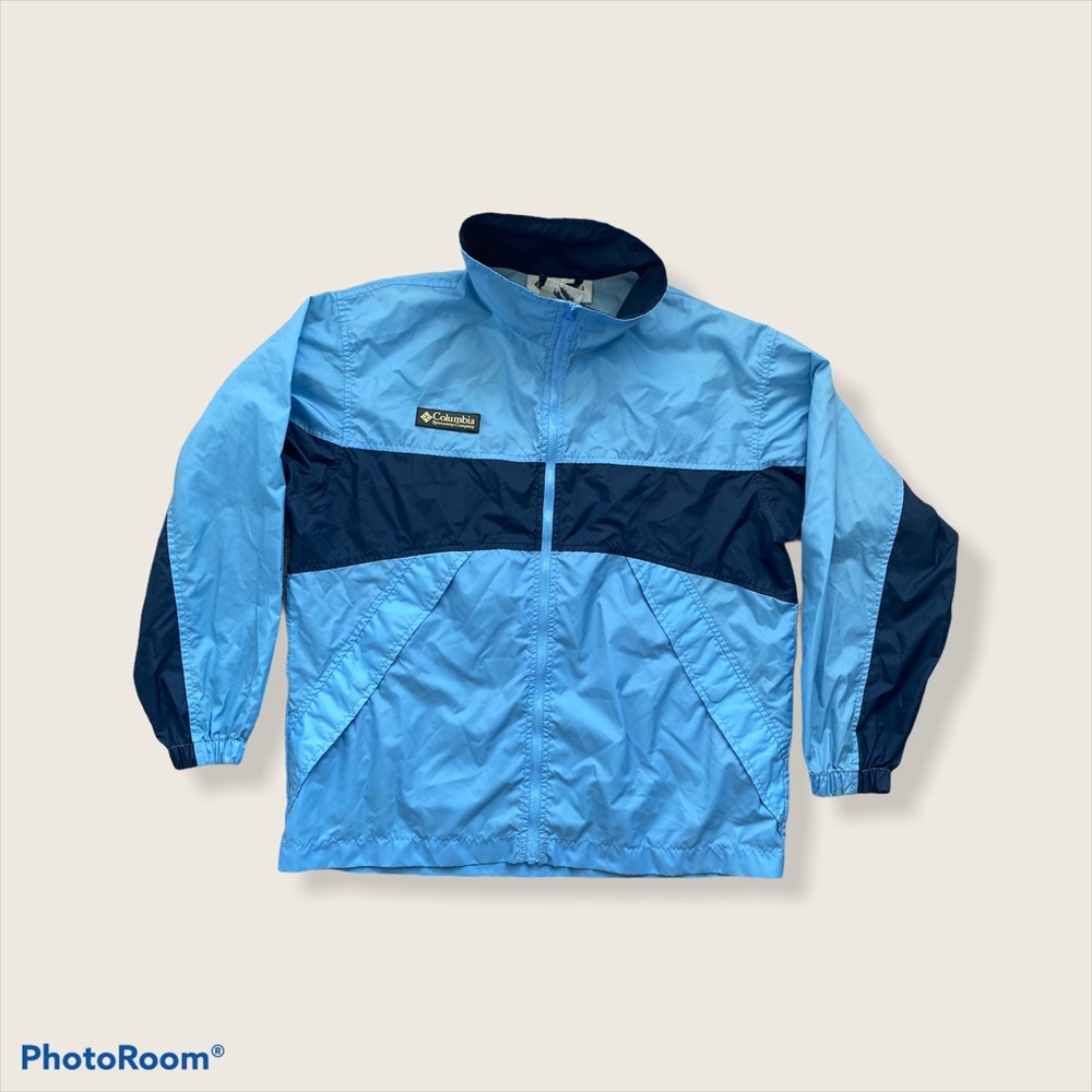 ~Vintage Columbia blue windbreaker~